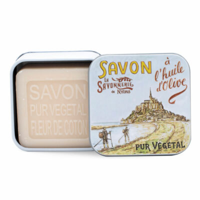 Savon de 100g dans une boite en métal avec une illustration retro du Mont Saint Michel entre la Bretagne et la Normandie de la collection de savons "Boites avec Savons"