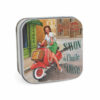Savons dans une boite en métal avec une illustration de Vespa de la collection de savons "Boites avec Savons" - Fabriqué en France par La Savonnerie de Nyons