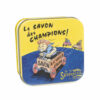 Boite à savon en métal jaune et bleu avec une illustration retro ancienne de la collection de savons "Boites avec Savons" - Fabriqué en France par La Savonnerie de Nyons
