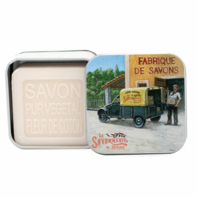 Savon de 100 g à la fleur de coton dans une boite en métal avec une illustration de fourgonette ancienne de la collection de savons "Boites avec Savons"