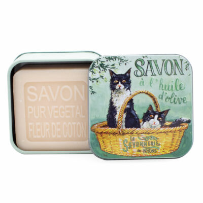 Savon de 100g dans une boite en métal retro illustrée avec des chats noirs et blancs de la collection de savons parfumés "Boites avec Savons"
