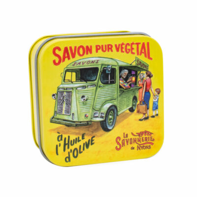 Boite à savon en métal retro illustrée par une camionette anicenne de la collection de savons parfumés "Boites avec Savons" - Fabriqué en France par La Savonnerie de Nyons