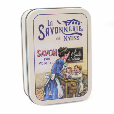Boîte à savon métal École et savon verveine 200g de La Savonnerie de Nyons