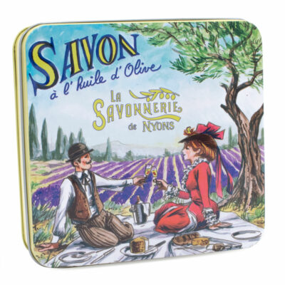 Boite à savon en metal vintage illustrée par un dessin representant un pique nique romantique d'antan en Provence - Fabriqué en France par La Savonnerie de Nyons