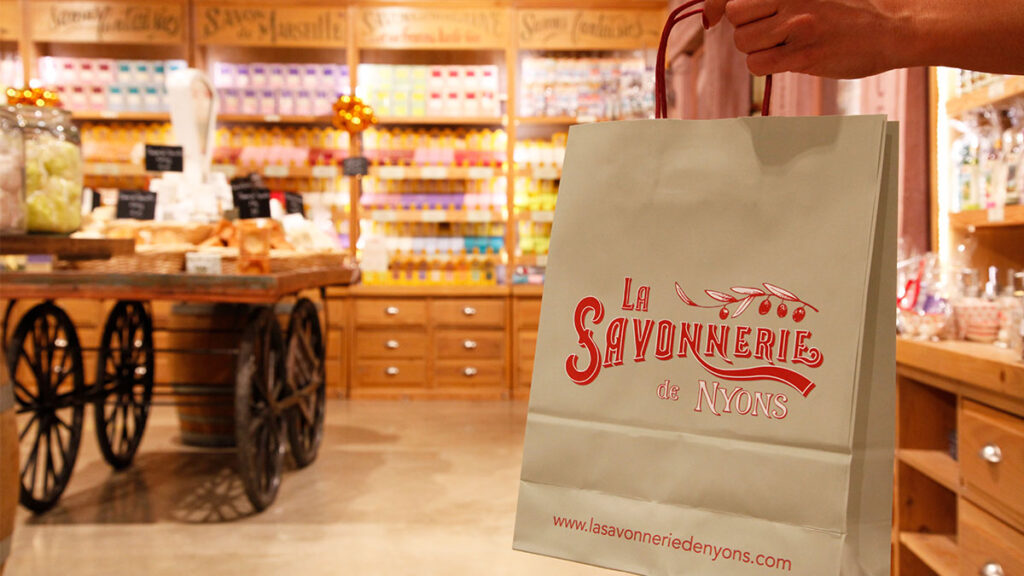 boutique-fidélité-sac en papier- avis clients- La savonnerie de nyons